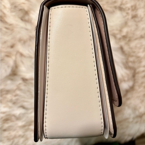 NWT MICHAEL Michael Kors Delaney Medium Leather Crossbody Satchel in pink - Picture 6 of 10